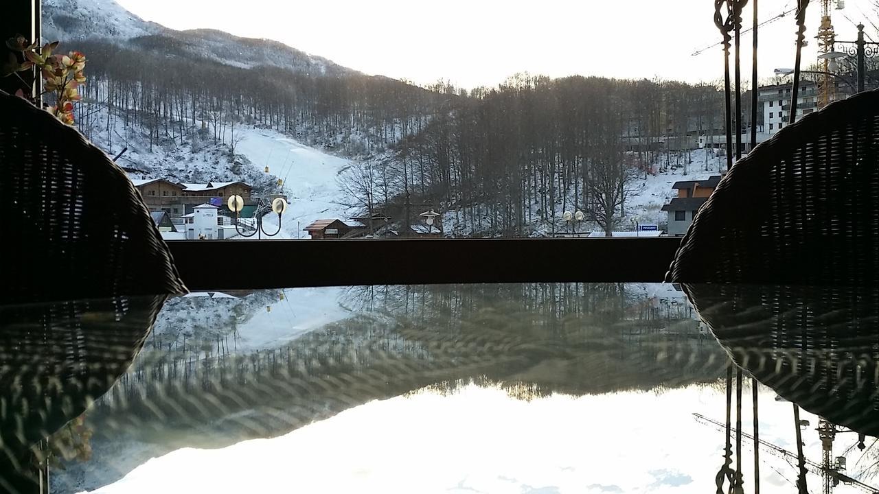 Albergo Diana Cerreto Laghi Exteriör bild