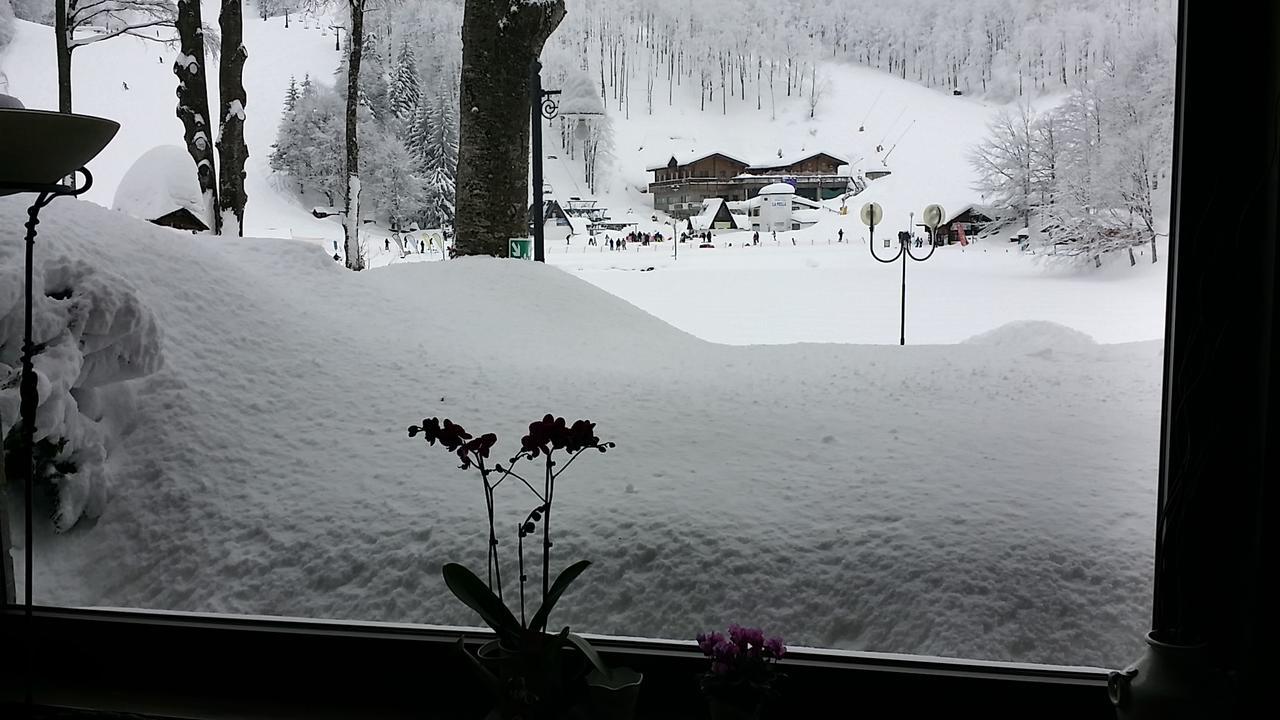 Albergo Diana Cerreto Laghi Exteriör bild