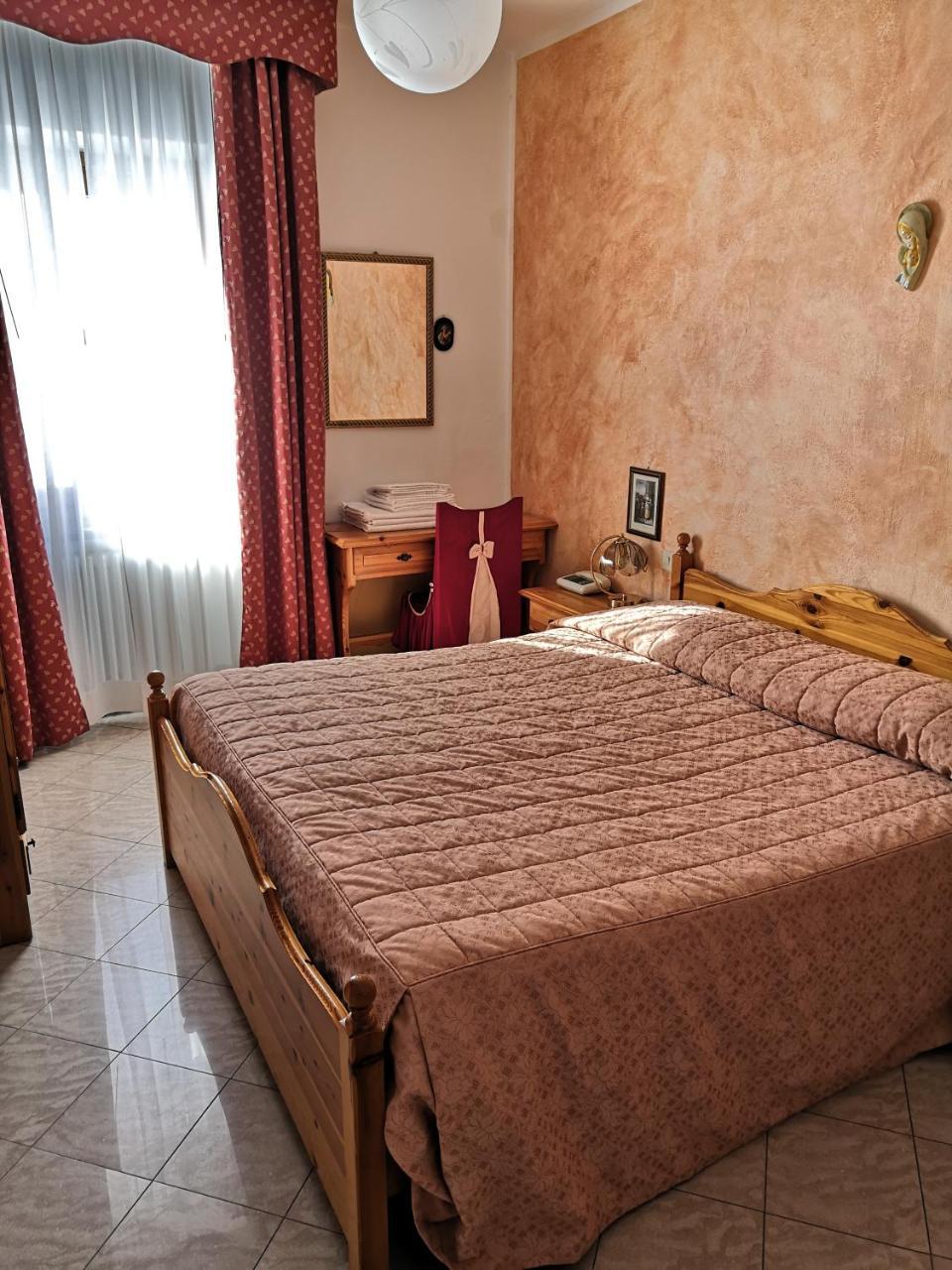 Albergo Diana Cerreto Laghi Exteriör bild